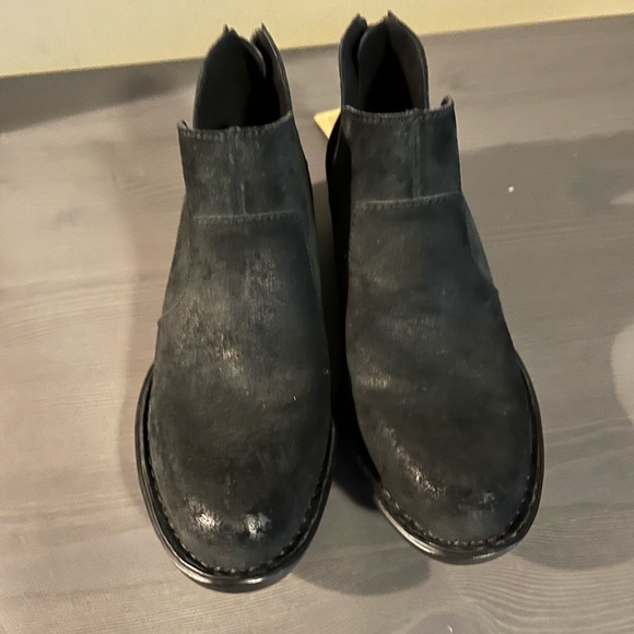 Born Kerri Ankle Booties - Picture 3 of 7